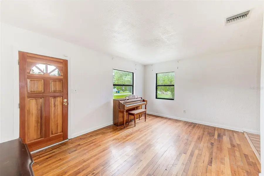 1222 Seminole Street, Clearwater, FL 33755 - Image #3