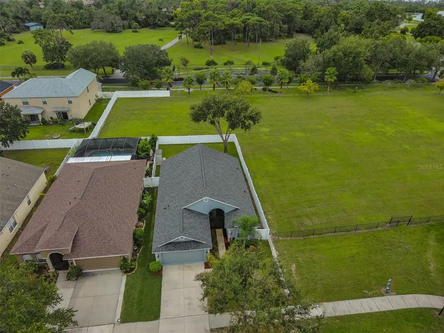 2341 Roanoke Springs Drive, Ruskin, FL 33570 - Image #2