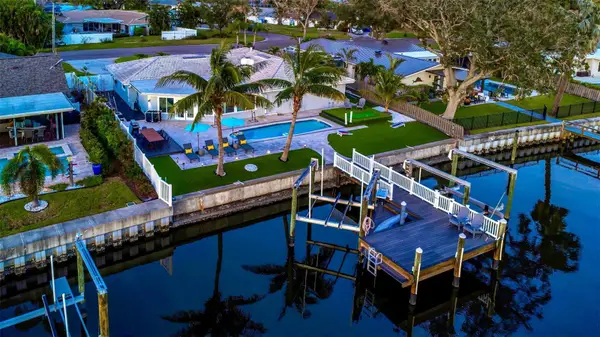 3854 42nd Avenue S, ST PETERSBURG, FL 33711