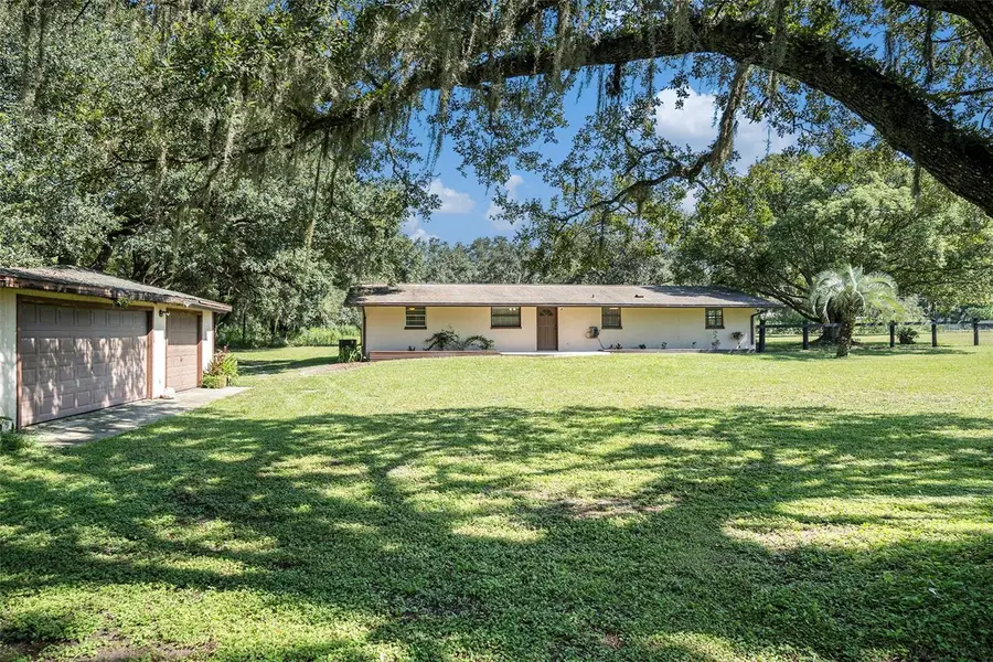 39349 Comstock Lane, Zephyrhills, FL 33540 - Image #2