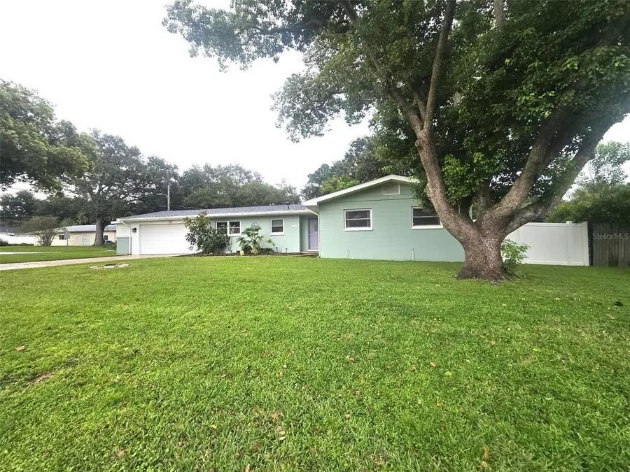 2110 Nottingham Road, Lakeland, FL 33803 - Image #3