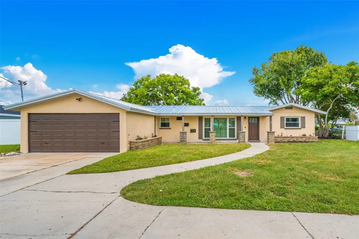 469 Flamingo Drive, Apollo Beach, FL 33572 - Image #1