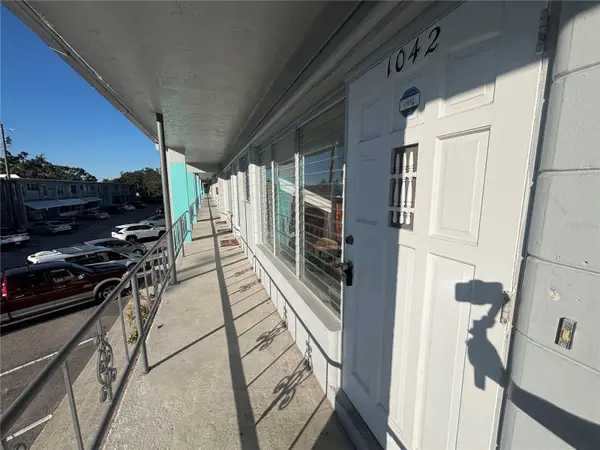 4061 55th Way N #1042, KENNETH CITY, FL 33709