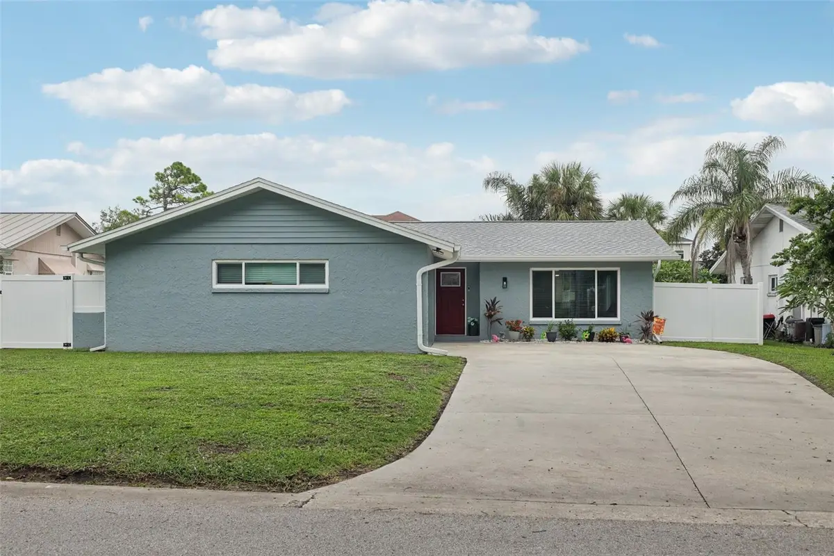 1004 Peninsula Avenue, Tarpon Springs, FL 34689 - Image #1