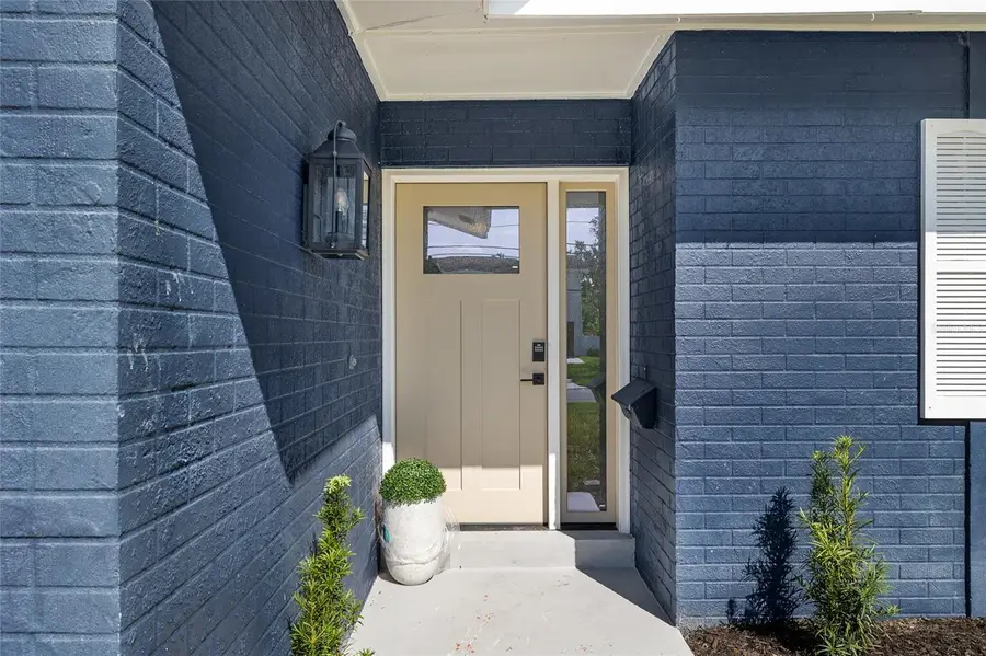 5901 Denver Street Ne, Saint Petersburg, FL 33703 - Image #3