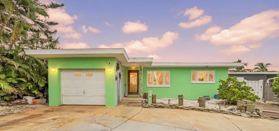 17714 Long Point Drive, Redington Beach, FL 33708 - Image #2