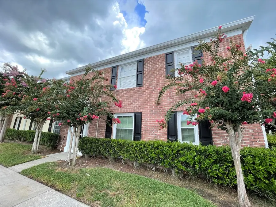 13722 Orange Sunset Dr #102, Tampa, FL 33618 - Image #2