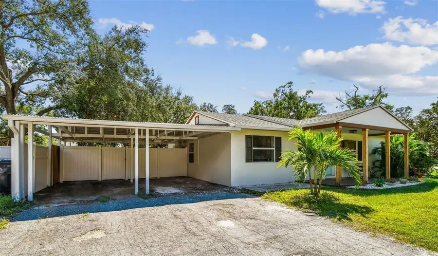 4726 W Knights Avenue, Tampa, FL 33611 - Image #2