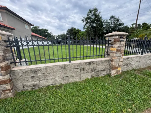 2065 W Bearss Avenue, TAMPA, FL 33618