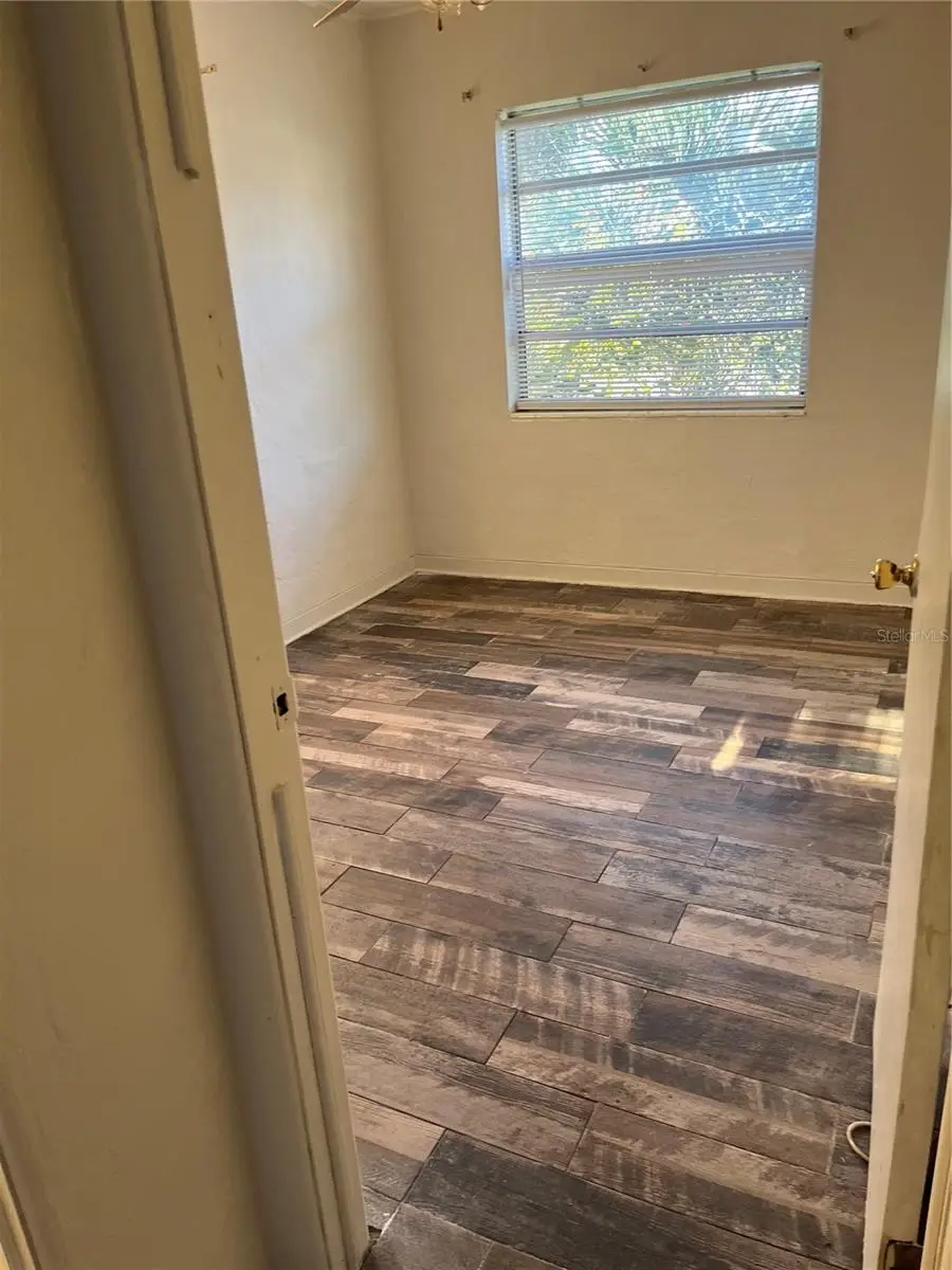 420 Newton Avenue S, Saint Petersburg, FL 33701 - Image #3