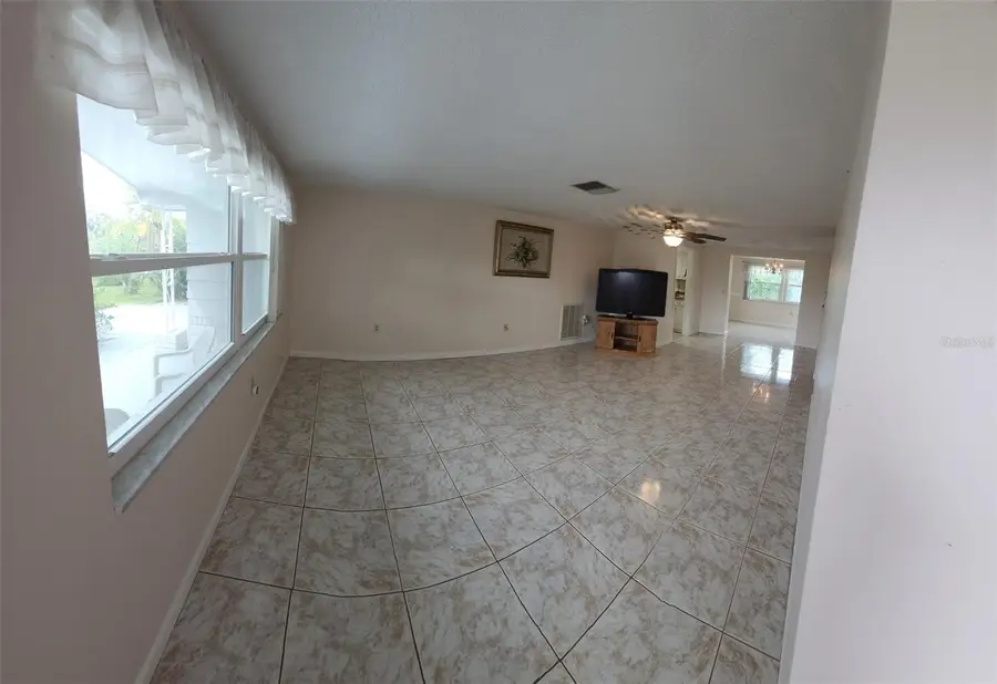 1010 Gulf Road, Tarpon Springs, FL 34689 - Image #2