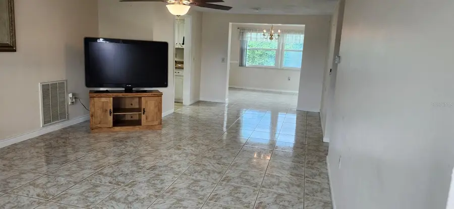 1010 Gulf Road, Tarpon Springs, FL 34689 - Image #3