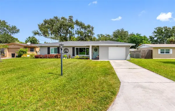 237 Mineola Drive E, BELLEAIR BLUFFS, FL 33770