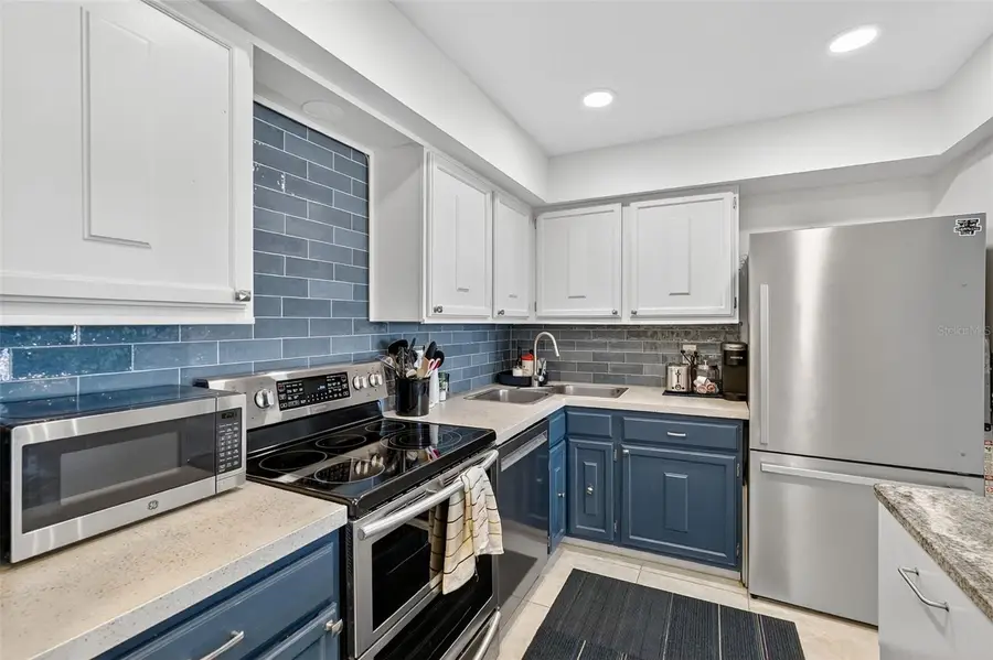 4900 Brittany Drive S #909, Saint Petersburg, FL 33715 - Image #3