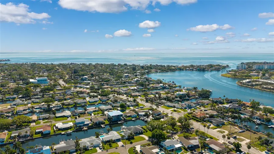 4091 13th Way Ne, Saint Petersburg, FL 33703 - #2