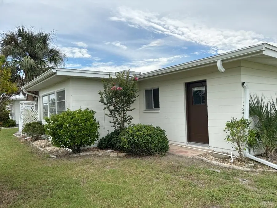 1517 Danbury Drive, Sun City Center, FL 33573 - Image #3