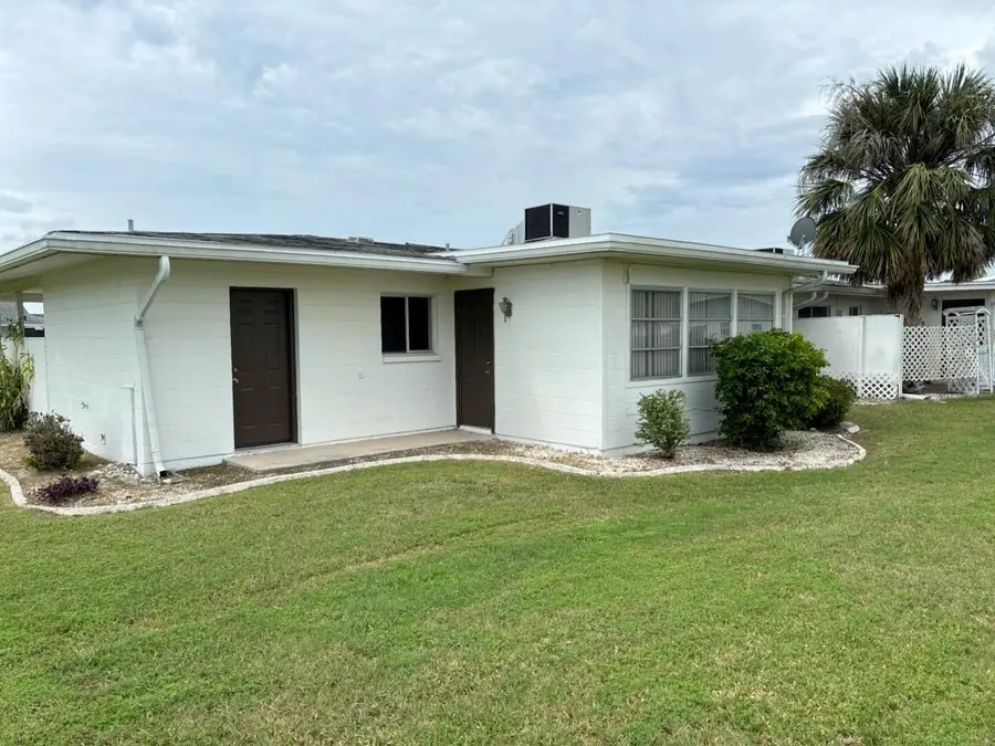 1515 Danbury Drive, Sun City Center, FL 33573 - Image #3