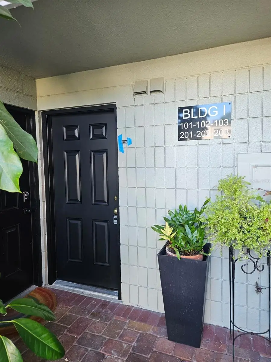 2424 W Tampa Bay Boulevard #I102, Tampa, FL 33607 - Image #2