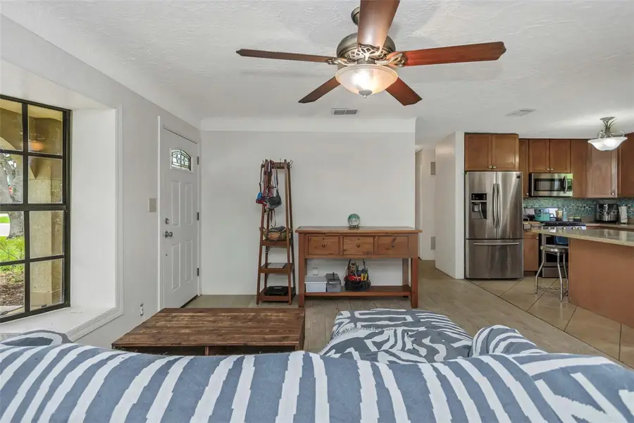 2600 56th Lane N, Saint Petersburg, FL 33710 - Image #2