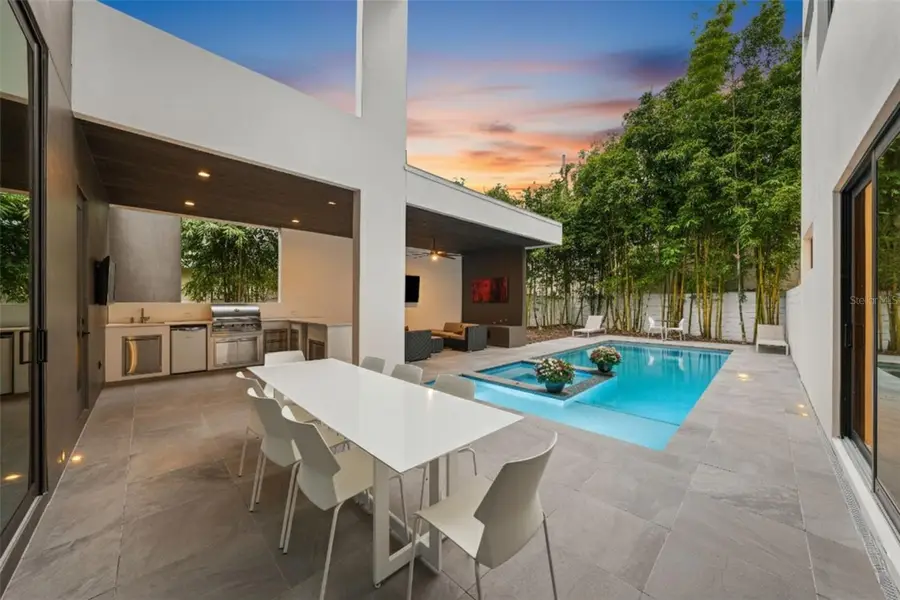 3139 W Waverly Avenue, Tampa, FL 33629 - Image #2