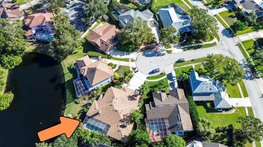 10752 Chapman Court, Seminole, FL 33777 - Image #2