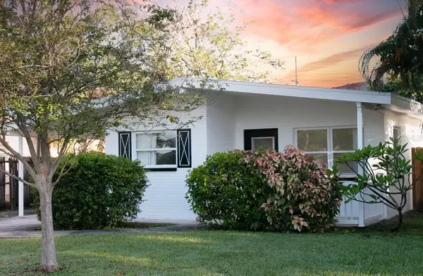 5717 16th Avenue S, GULFPORT, FL 33707