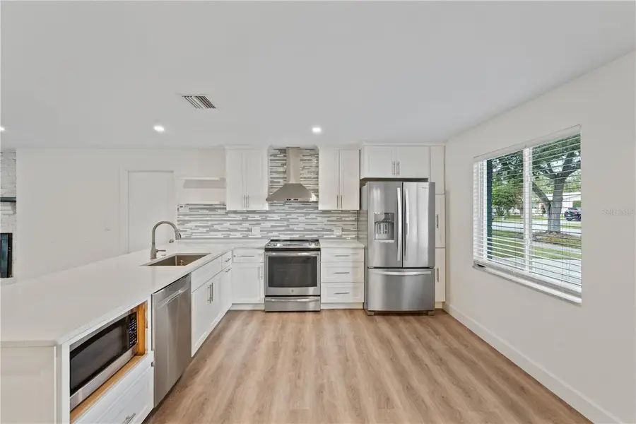 1852 Albright Drive, Clearwater, FL 33765 - Image #3