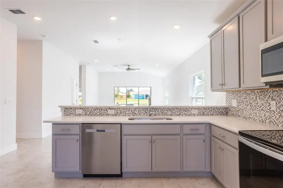 605 Rose Apple Circle, Port Charlotte, FL 33954 - Image #3