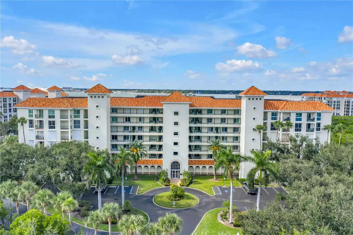 4801 Osprey Drive S #303, Saint Petersburg, FL 33711 - Image #1
