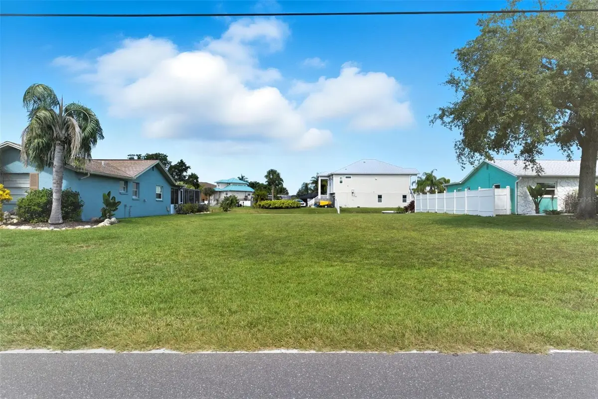 15529 Old Dixie Highway, Hudson, FL 34667 - Image #1
