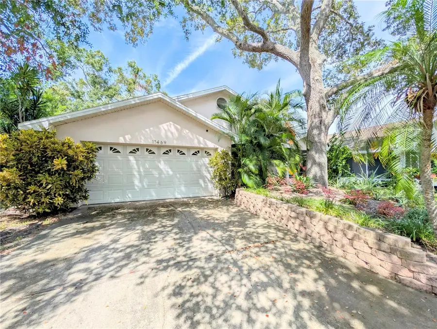 11469 Oakhurst Road, Largo, FL 33774 - Image #2