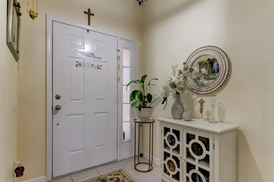 26642 Castleview Way, Wesley Chapel, FL 33544 - Image #2