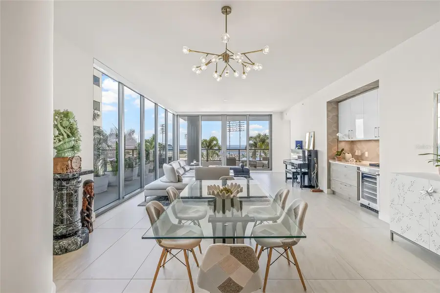 301 1st Street S #803, Saint Petersburg, FL 33701 - Image #2