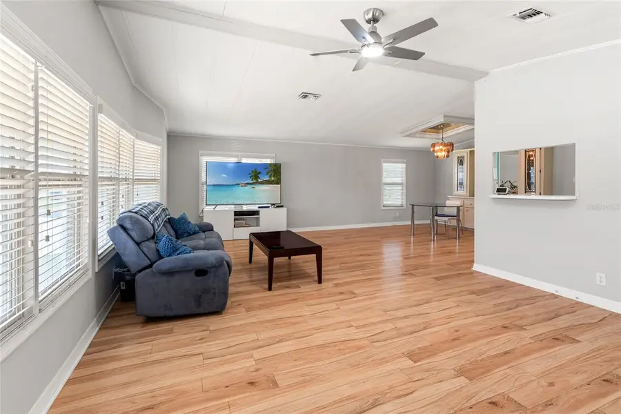 35021 Mcculloughs Leap, Zephyrhills, FL 33541 - Image #2