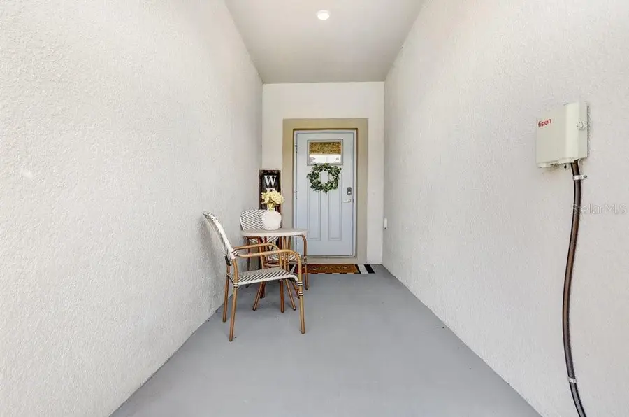 36401 Camp Fire Terrace, Zephyrhills, FL 33541 - Image #2