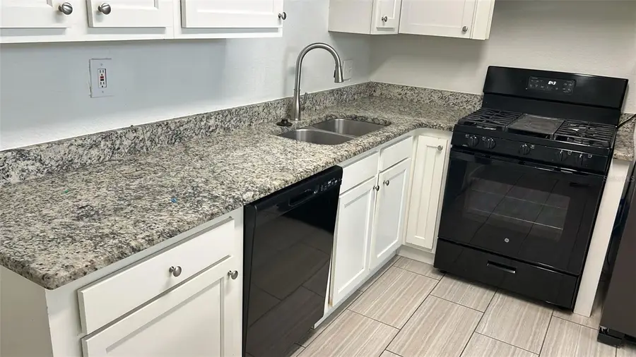 3108 Smith Avenue, Bradenton, FL 34207 - Image #2