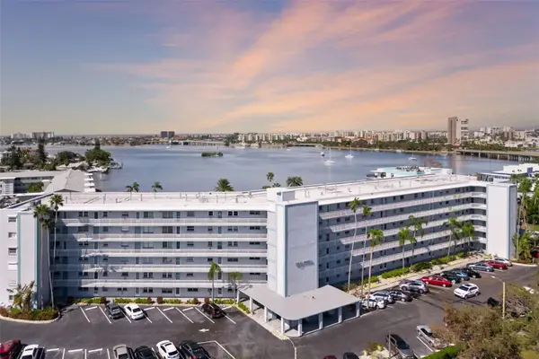 1868 Shore Drive S #207, SOUTH PASADENA, FL 33707