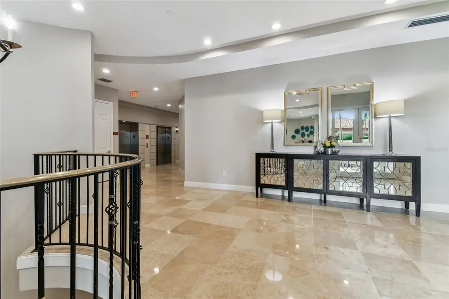 555 5th Avenue Ne #424, Saint Petersburg, FL 33701 - Image #2