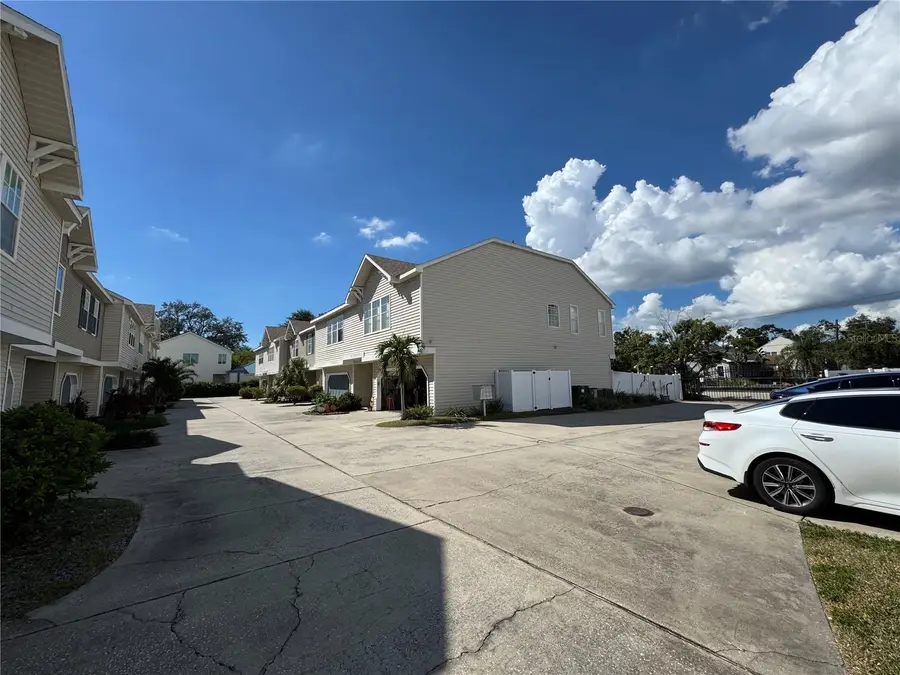 2900 W Azeele Street #M, Tampa, FL 33609 - Image #2