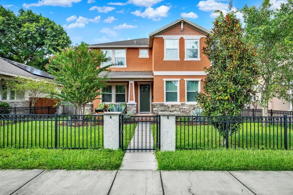 2433 9th Avenue N, Saint Petersburg, FL 33705 - Image #1