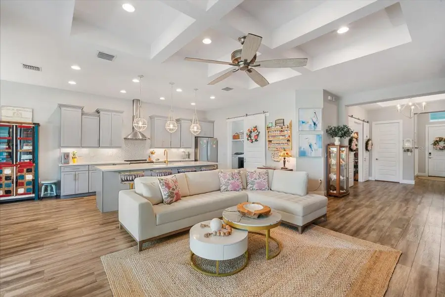 6412 Grenada Island Avenue, Apollo Beach, FL 33572 - Image #3