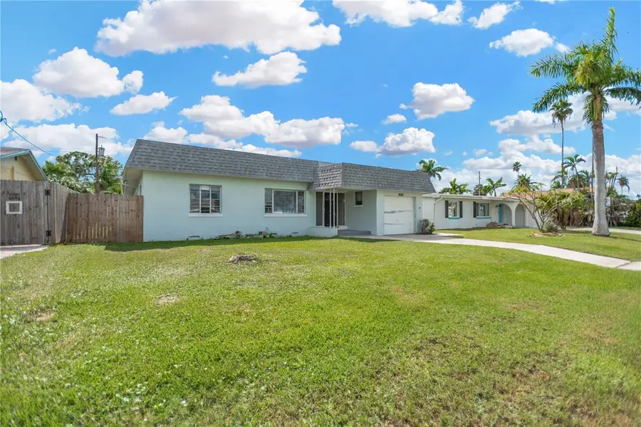 16214 3rd Street E, Redington Beach, FL 33708 - Image #3