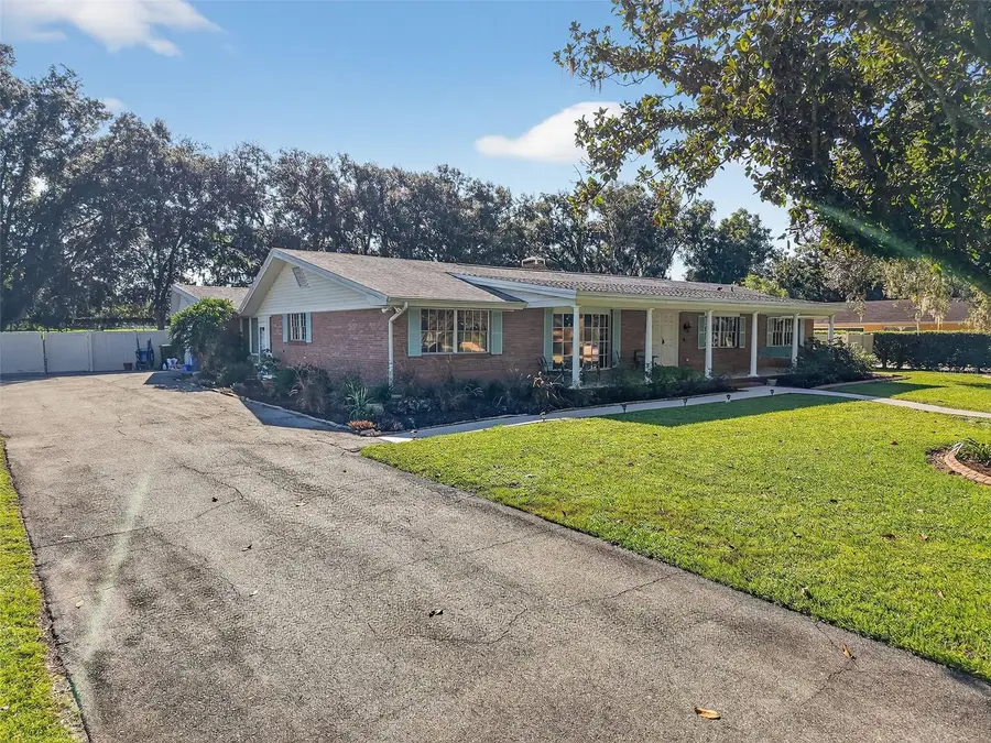 639 Howard Avenue, Lakeland, FL 33815 - Image #3