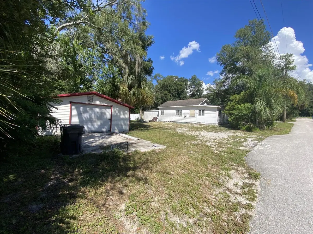 11706 Hills Road, Seffner, FL 33584 - Image #1