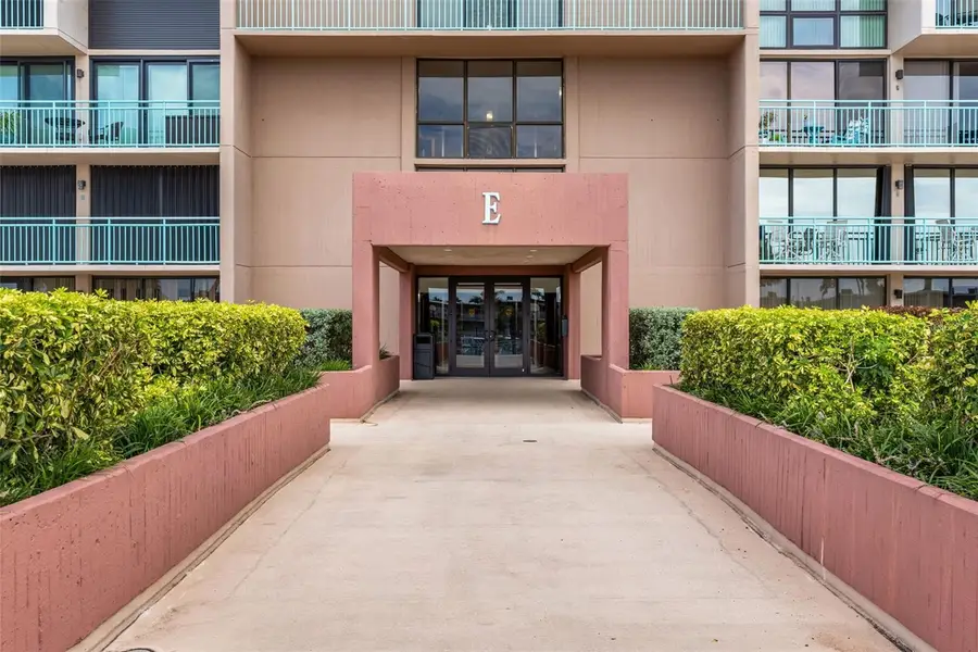 1 Key Capri #102E, Treasure Island, FL 33706 - Image #2