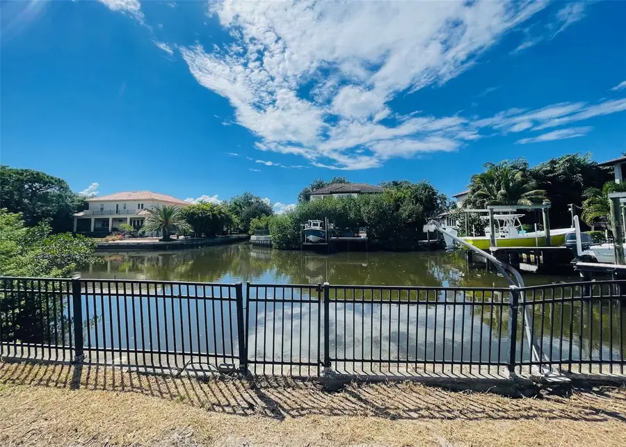 2107 S West Shore Boulevard, Tampa, FL 33629 - Image #2