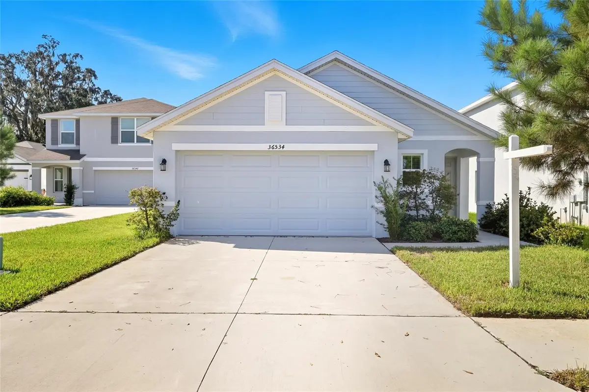 36534 Night Strawberry Ct, Dade City, FL 33525 - Image #1