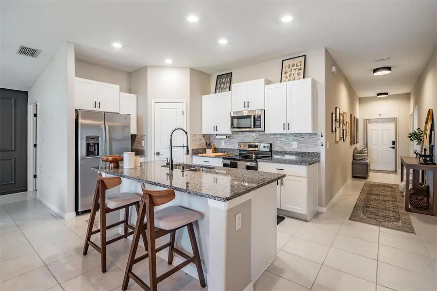 15538 Peace River Place, Sun City Center, FL 33573 - Image #3