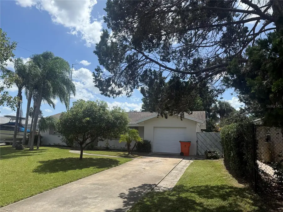 11044 66th Terrace Terrace N, Seminole, FL 33772 - Image #2