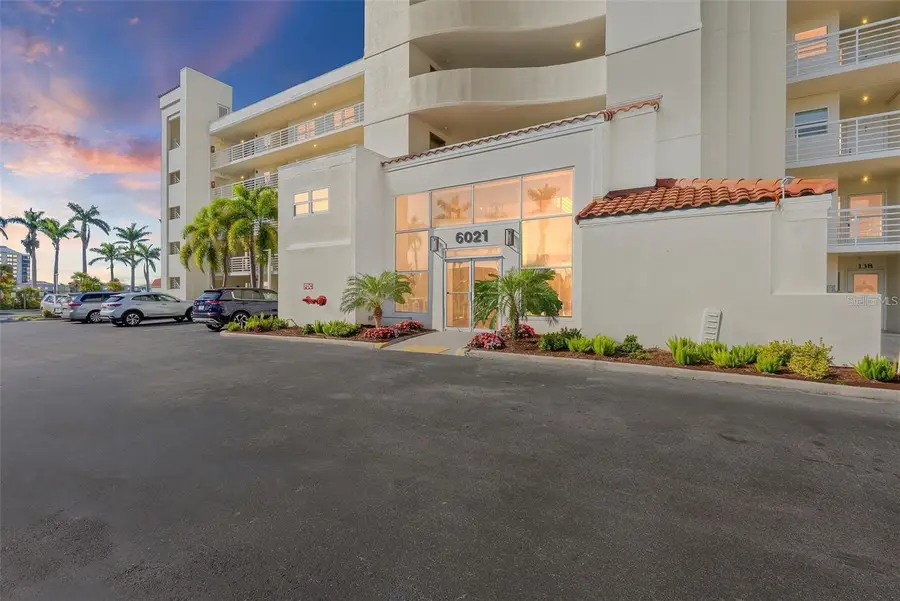 6021 Bahia Del Mar Circle #137, Saint Petersburg, FL 33715 - Image #2
